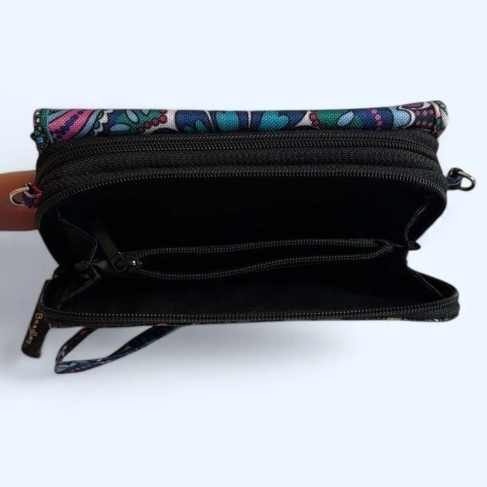 Vera Bradley RFID Tech Small Zip Wristlet Wallet Floral Paisley Clutch Blue